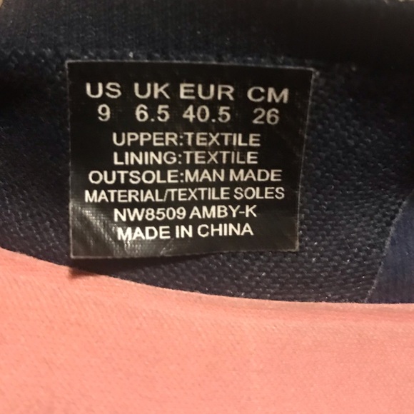 Shoes Shoes - Picture 4 of 5